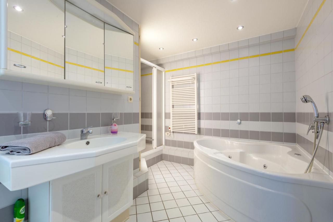 Apartamento Rose - Piscine Partagée Hessenheim Exterior foto